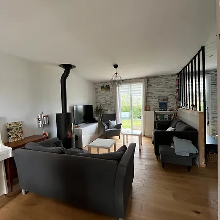 Maison Sur Plein Pied-a Cote De La Holiday home